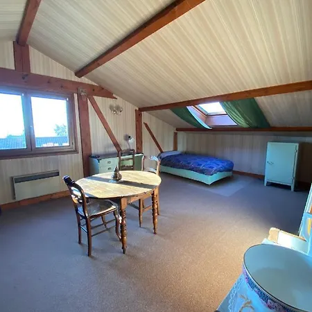 Maison 2 A 12 Personnes,quartier Residentiel * Тьер