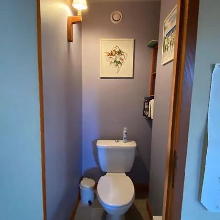 Maison 2 A 12 Personnes,quartier Residentiel